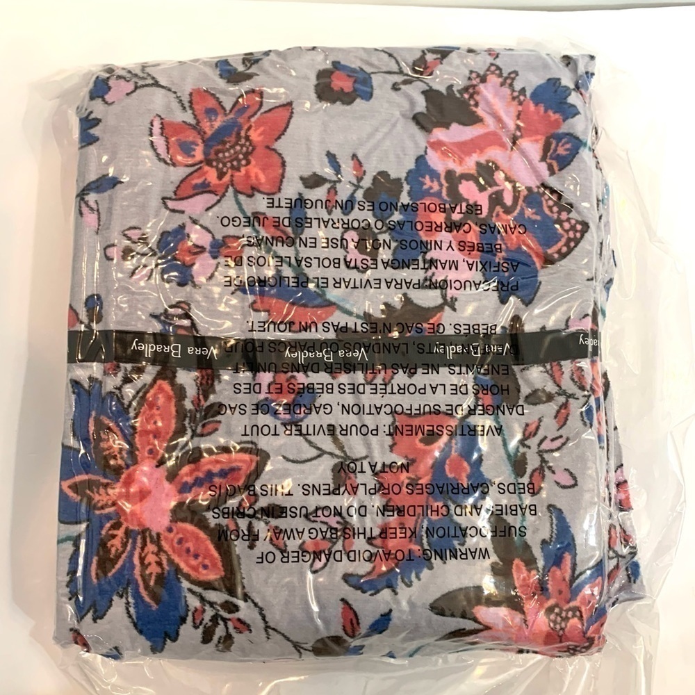 Vera Bradley Vineyard Floral 80” x 50” Fleece Throw Blanket NEW -Sealed